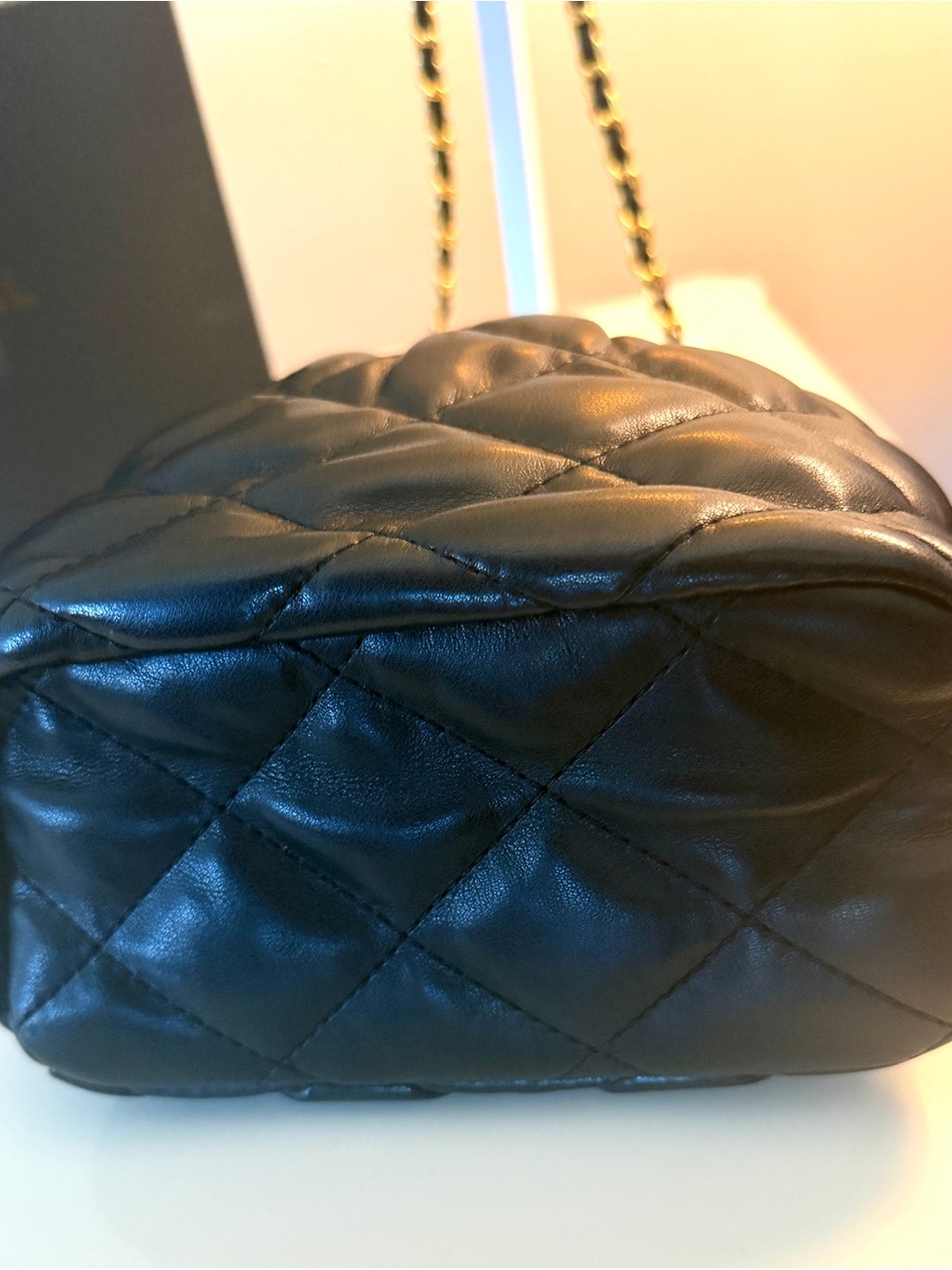 Chanel Beauty GWP Black Quilted Cosmetic Bag Chain With Charms original Box New - Picture 6 of 16